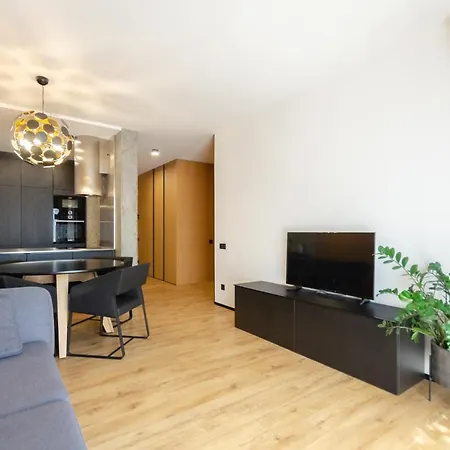 Apartment Petrovdom 23-173 In Rc Kvartet , 16г Vasyl Lypkivskyi Street *